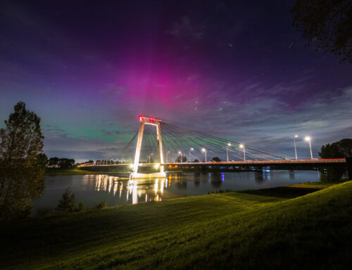 Noorderlicht boven de Heusdense Brug